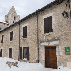 Location  n�G163698 � LEONCEL (26)