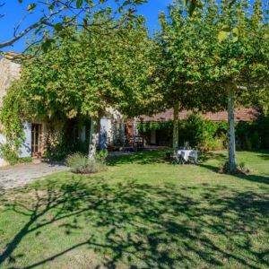 Location  n�G45003 � LA BEGUDE DE MAZENC (26)
