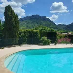 Location  n�G63015 � BUIS-LES-BARONNIES (26)