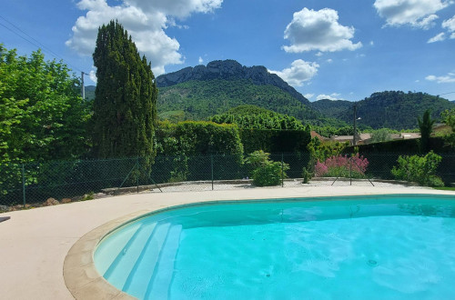 Location  n�G63015 � BUIS-LES-BARONNIES (26)