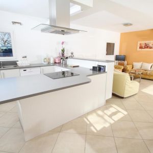 Location  n�G64003 � CHABEUIL (26)