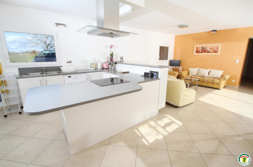 Location  n�G64003 � CHABEUIL (26)