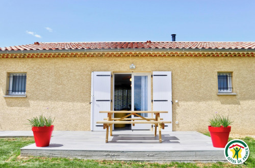 Location  n�G110002 � CROZES HERMITAGE (26)