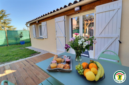 Location  n�G324020 � SAINT PAUL TROIS CHATEAUX (26)