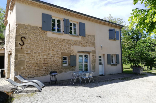 Location  n�G84004 � CHATEAUNEUF-SUR-ISERE (26)