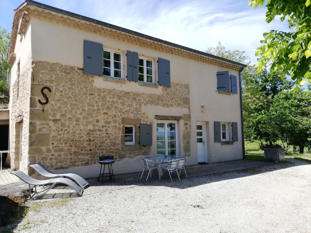 CLOS FOUGÈRES - LES CHÊNES PHILOSOPHES