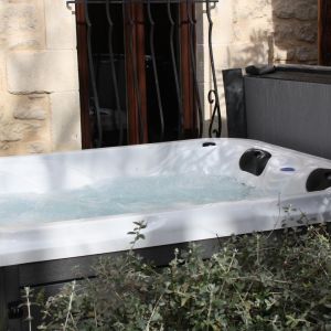 Location  n�G33007 � LA BAUME DE TRANSIT (26)
