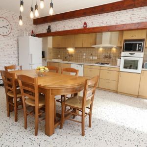 Location  n�G139001 � GENISSIEUX (26)