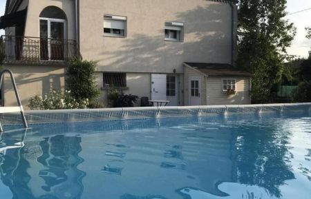 G&icirc;te n&deg;G108009 Crest - Dr&ocirc;me - Piscine.