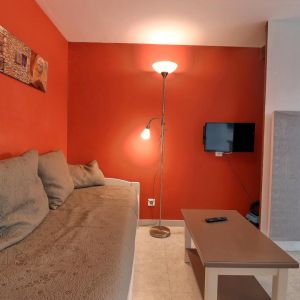 Location  n�G193018 � MONTBRUN LES BAINS (26)