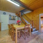 L'escalier menant &agrave; l'&eacute;tage