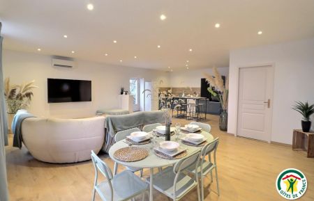 G&icirc;te n&deg;G355001 Triors - Dr&ocirc;me - La pi&egrave;ce de vie