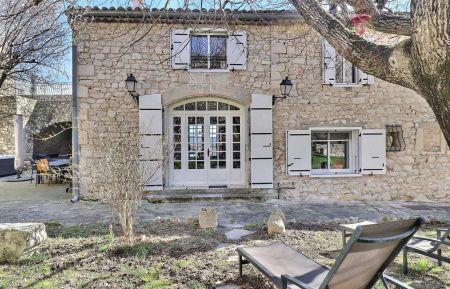 G&icirc;te n&deg;G138011 La Garde-Adh&eacute;mar - Dr&ocirc;me - photo