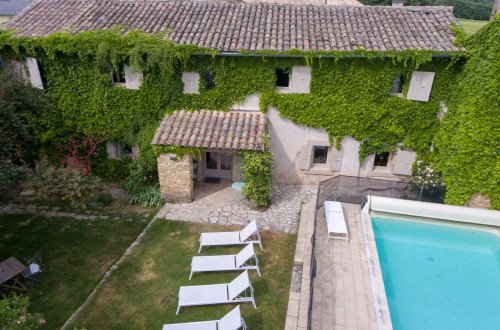 Location  n�G146130 � GRIGNAN (26)