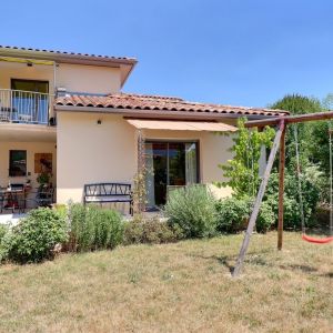 Location  n�G261009 � MIRABEL ET BLACONS (26)