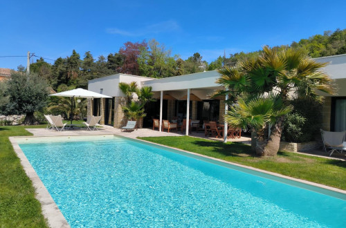Location  n�G231720 � PEYRINS (26)