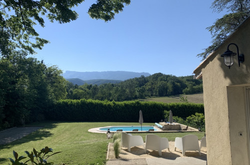 Location  n�G79002 � CHARPEY (26)