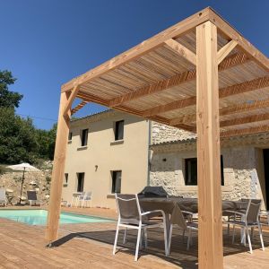 Location  n�G277001 � LA ROCHE SUR GRANE (26)