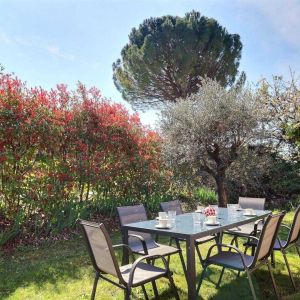 Location  n�G182008 � MIRABEL-AUX-BARONNIES (26)
