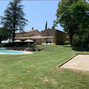 Location  n�G79002 � CHARPEY (26)