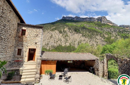 Location n°G113007 à DIE (26)