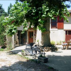 Location  n�G79771 � CHARPEY (26)