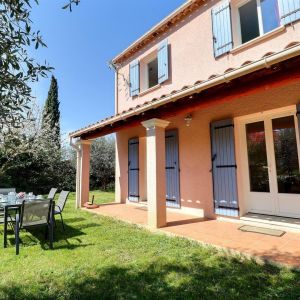 Location  n�G182008 � MIRABEL-AUX-BARONNIES (26)