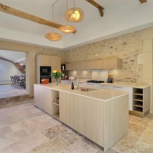 Location  n�G277999 � LA ROCHE SUR GRANE (26)