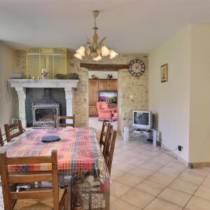 Location n°G346010 à SUZE (26)