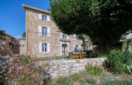 G&icirc;te n&deg;G322004 Saint-Pantal&eacute;on-les-Vignes - Dr&ocirc;me - photo