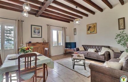 G&icirc;te n&deg;G118003 &Eacute;pinouze - Dr&ocirc;me - S&eacute;jour avec acc&egrave;s terrasse sud