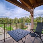 La terrasse de la pi&egrave;ce de vie