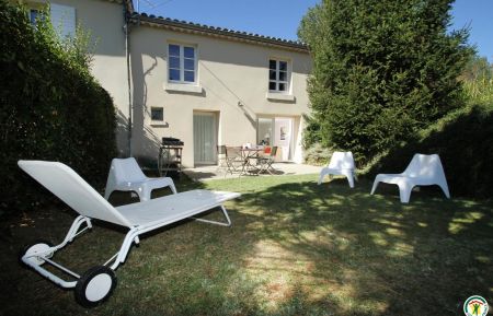 G&icirc;te n&deg;G206001 Montmeyran - Dr&ocirc;me - photo