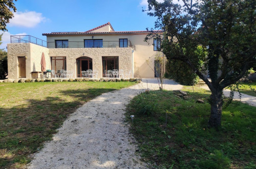 Location  n�G84015 � CHATEAUNEUF-SUR-ISERE (26)
