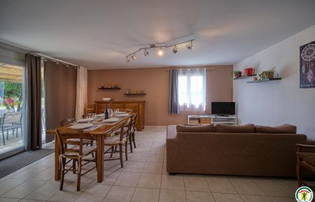 G&icirc;te n&deg;G377007 Vinsobres - Dr&ocirc;me - photoAutomne