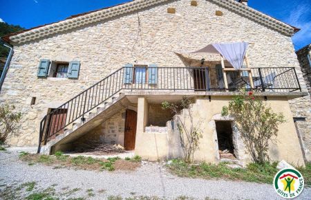 G&icirc;te n&deg;G55572 Boulc - Dr&ocirc;me - photoAutomne
