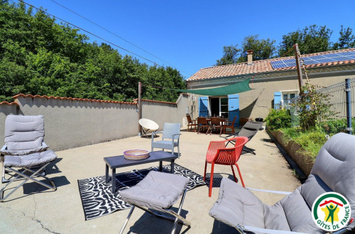 Location  n�G121000 � ESPELUCHE (26)