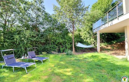 G&icirc;te n&deg;G301004 Saint-Donat-sur-l'Herbasse - Dr&ocirc;me - Jardinet commun