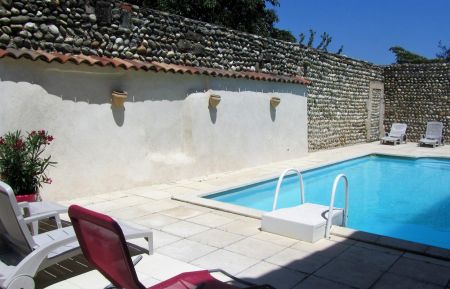 G&icirc;te n&deg;G71002 Chanos-Curson - Dr&ocirc;me - G&icirc;te La Provence, 140 m&sup2;, avec piscine . 