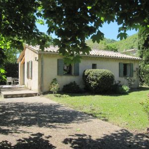 Location  n�G303001 � STE-EUPHEMIE-SUR-OUVEZE (26)